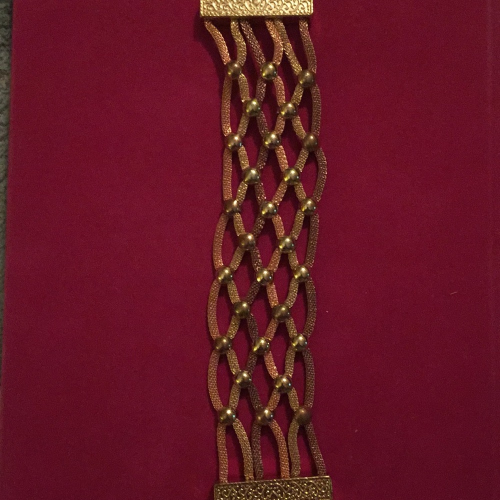 Metal bracelet